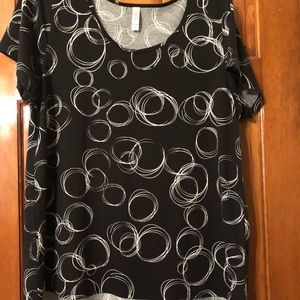LULAROE SIZE 3XL CLASSIC T IN EUC